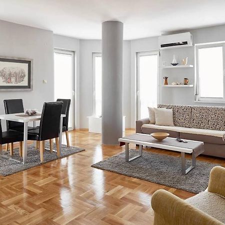 סקופיה Bright Apartment Near City Center מראה חיצוני תמונה
