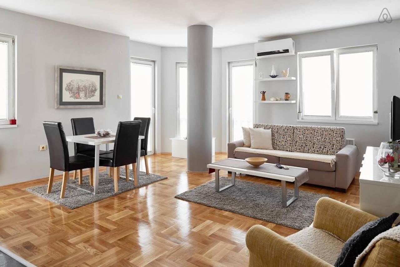 סקופיה Bright Apartment Near City Center מראה חיצוני תמונה