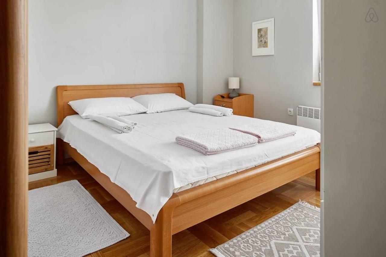 סקופיה Bright Apartment Near City Center מראה חיצוני תמונה