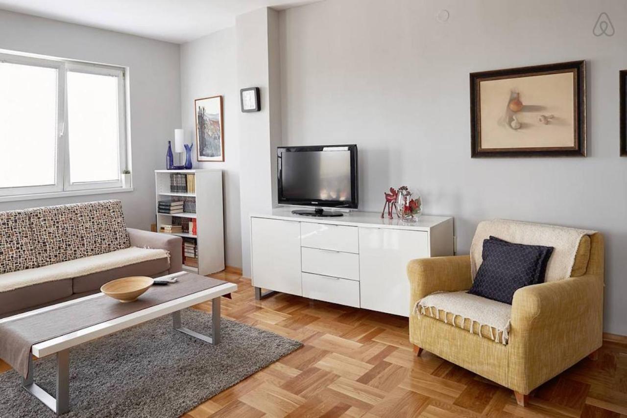 סקופיה Bright Apartment Near City Center מראה חיצוני תמונה